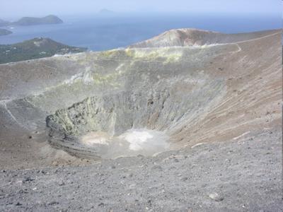 Vulcano cratere: 05/17/2009 16:18:37